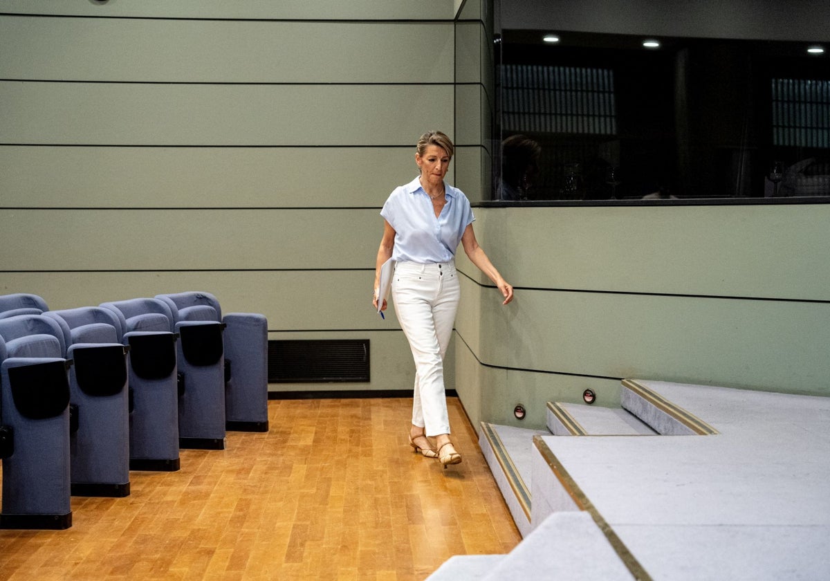 La vicepresidenta Yolanda Díaz, este jueves, en la sede del Ministerio de Trabajo