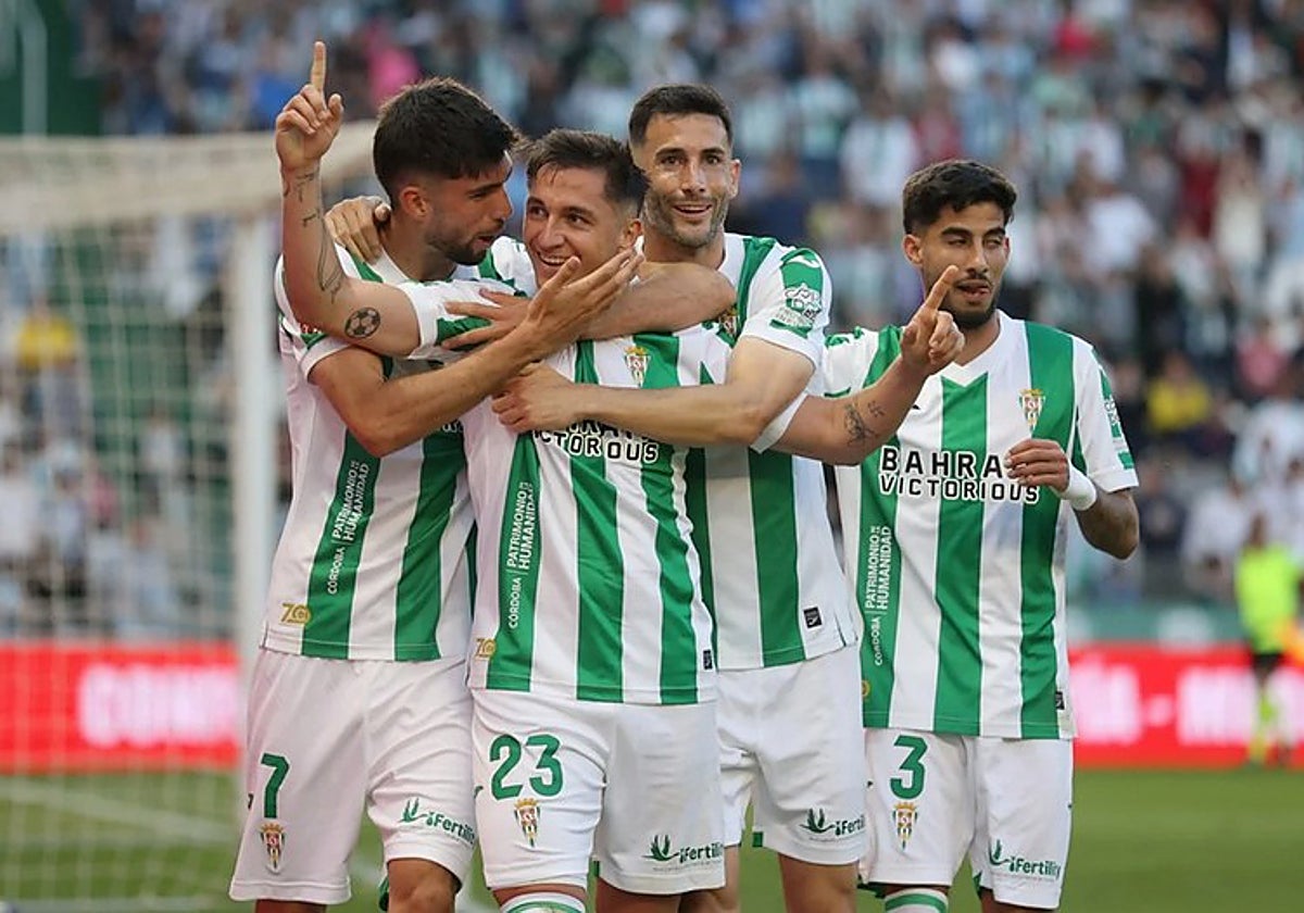 Los jugadores del Córdoba celebran un gol en El Arcángel