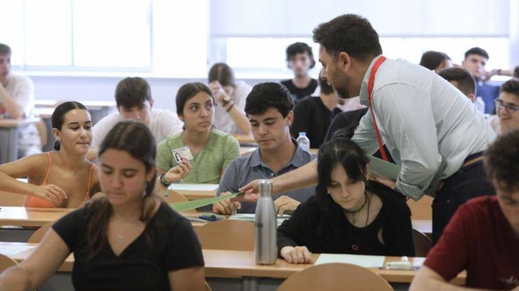 Las universidades andaluzas aumentan su oferta de plazas para el próximo curso