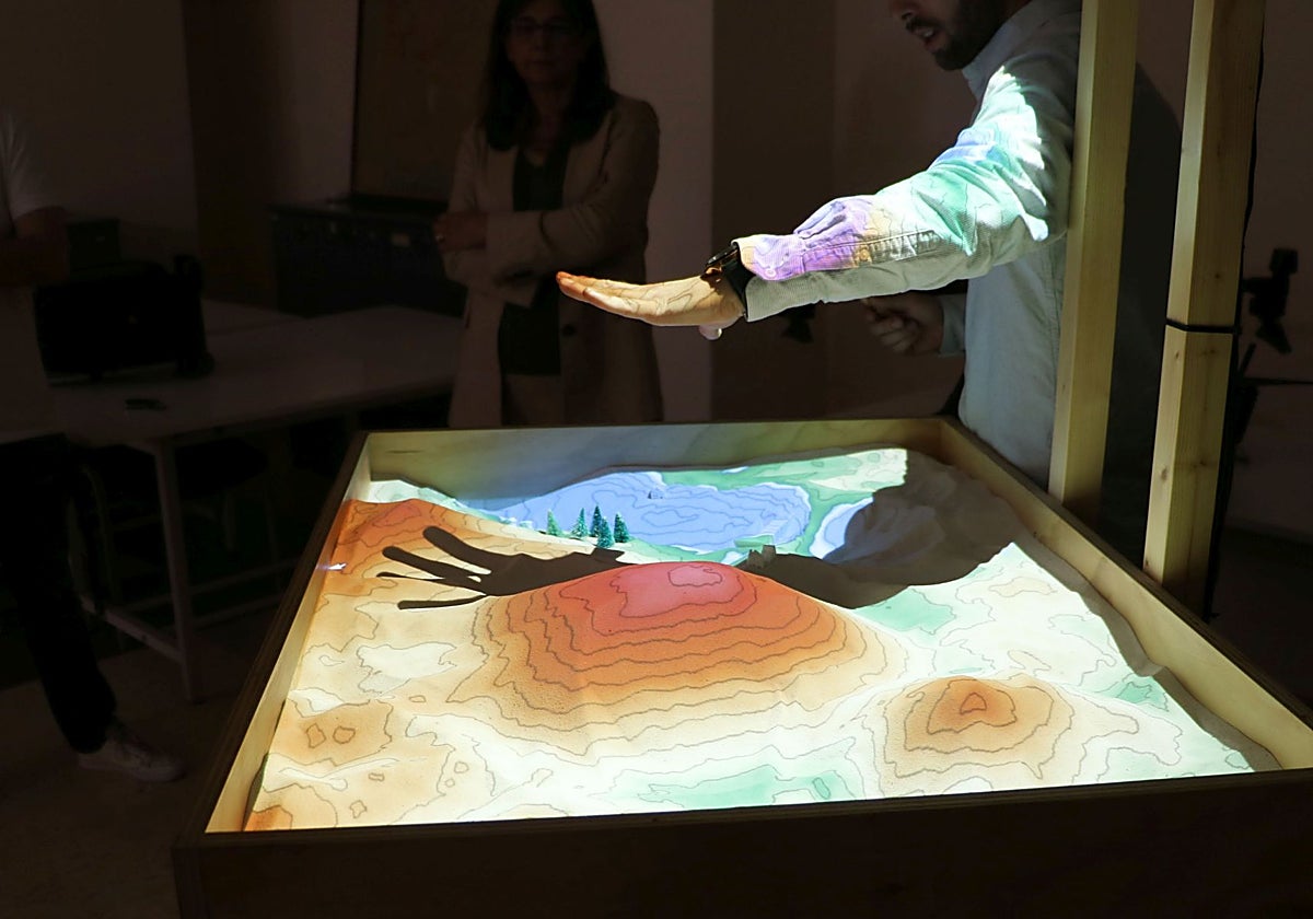 Dispositivo creado por la Universidad de León para simular mapas topográficos en tres dimensiones