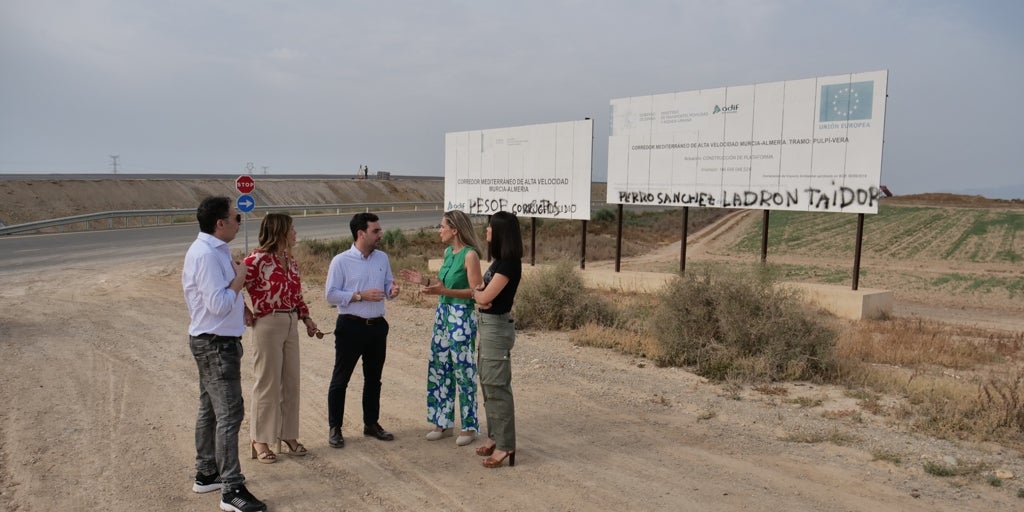 El PP exige explicaciones por las «mordidas del AVE» en Almería y piden la revisión de todas las adjudicaciones en el tramo con Murcia