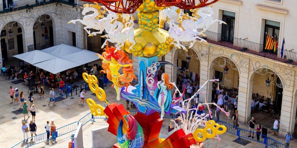 À Punt ofrece una programación especial del 18 al 24 de junio por las Hogueras de Alicante