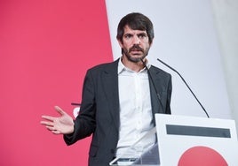 Rueda pide a Urtasun reunirse por el Xacobeo tras la carta en la que le preguntaba por el impacto de Altri en el Camino