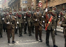 Aplausos y vivas a España en el desfile militar del Corpus