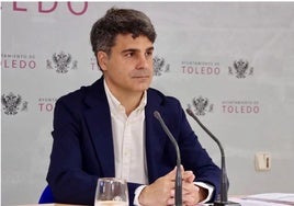 Alcalde: «Espero que el retraso de las obras del tercer carril de Toledo no se deba a que estaban esperando una sustanciosa mordida»