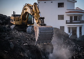 La Palma asume una «importante carga económica» a la espera de los 100 millones  prometidos por el Estado