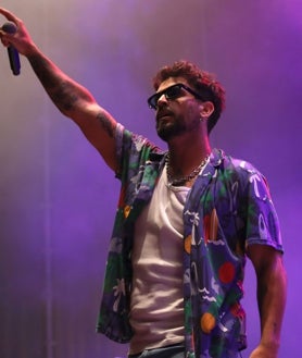 Imagen secundaria 2 - Beret fue el plato fuerte de un concierto en el que también actuaron Bombai, Lérica, Mar Lucas, Mayo, La Beba, Malva, Lucía de la Puerta, Paul Thin, Daniela Blasco, Sonia Gómez, Enol y JK Bello.