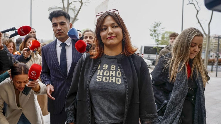 Una testigo asegura que Mouliaá le dijo que «no era un delito» lo que había pasado con Errejón: «Fabula y adorna cosas»