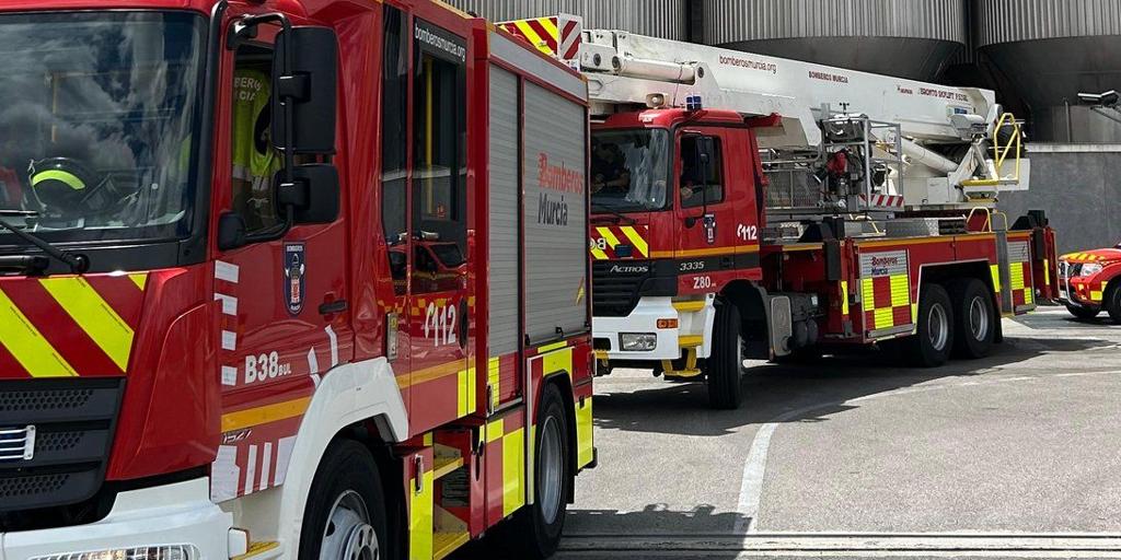 Muere un joven de 20 años en Cieza tras caerle encima una carretilla elevadora