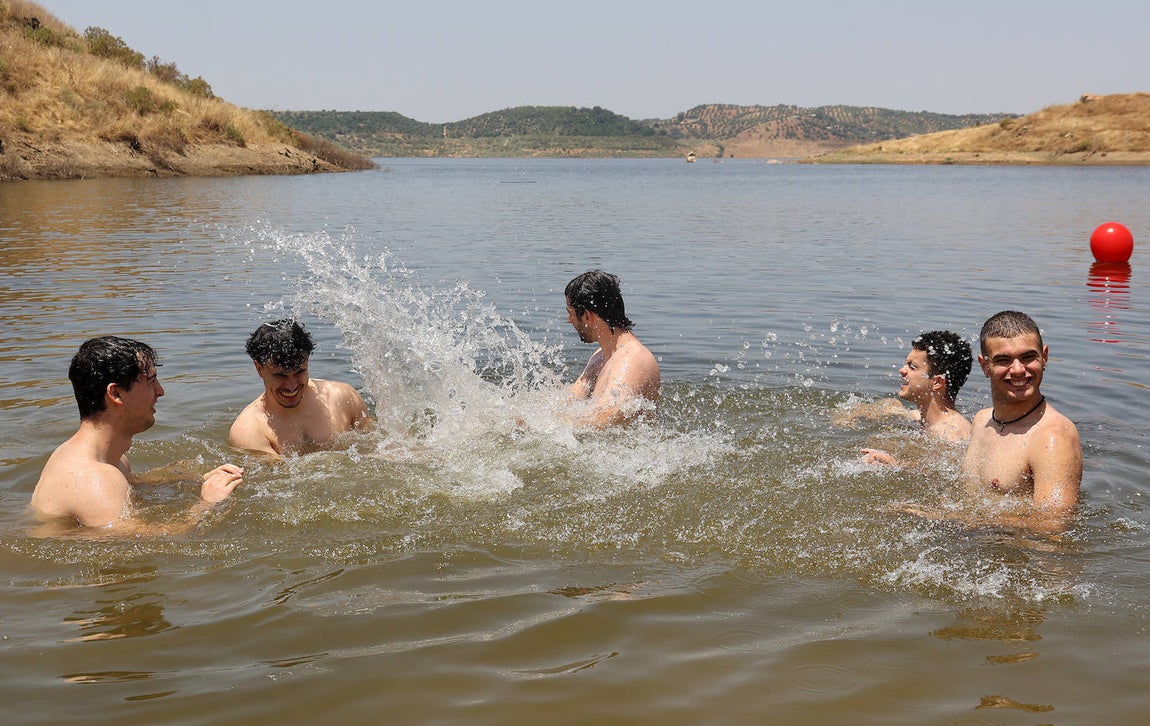 La playa de la Breña en Almodóvar, en imágenes