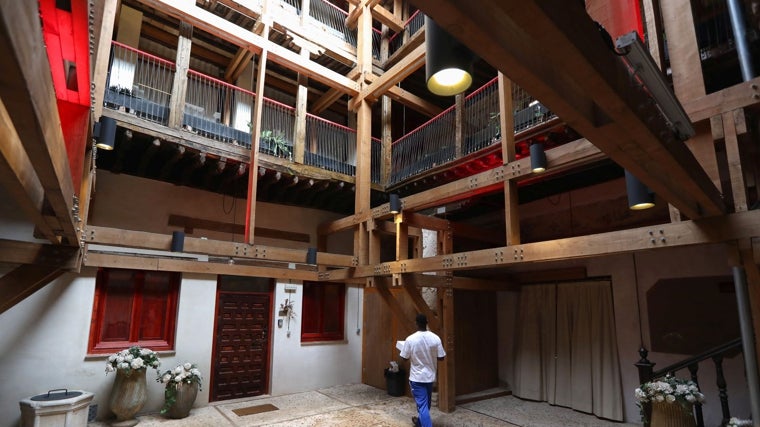 Este inmueble cuenta con el León de Oro de arquitectura de la Bienal de Venecia