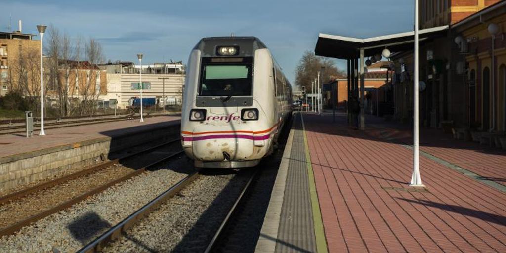 Nuevo lío ferroviario en Extremadura: se averían dos trenes con temperaturas cercanas a los 40 grados