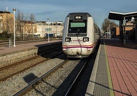 Nuevo lío ferroviario en Extremadura: se averían dos trenes con temperaturas cercanas a los 40 grados