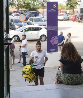 Imagen secundaria 2 - Nervios e ilusión en el arranque este sábado de las oposiciones a docentes en Córdoba