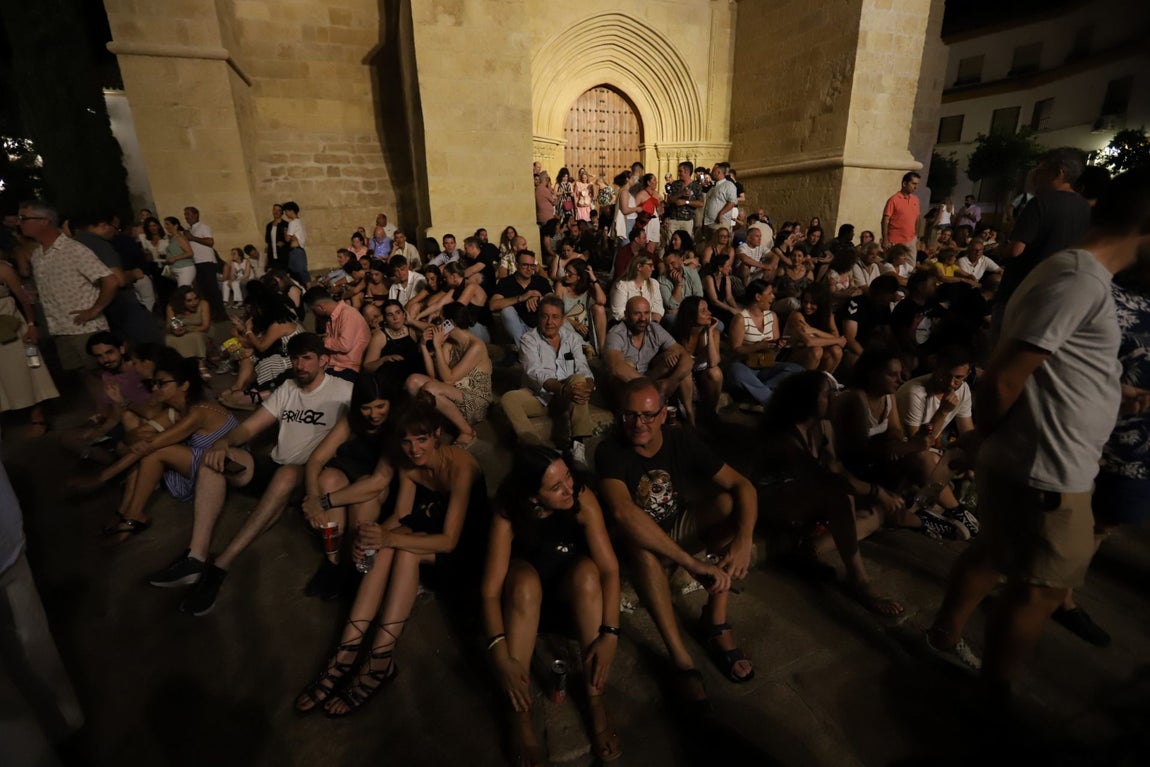 El Pele y Chico Pérez deslumbran con su talento en la Noche Blanca del Flamenco en Córdoba, en imágenes