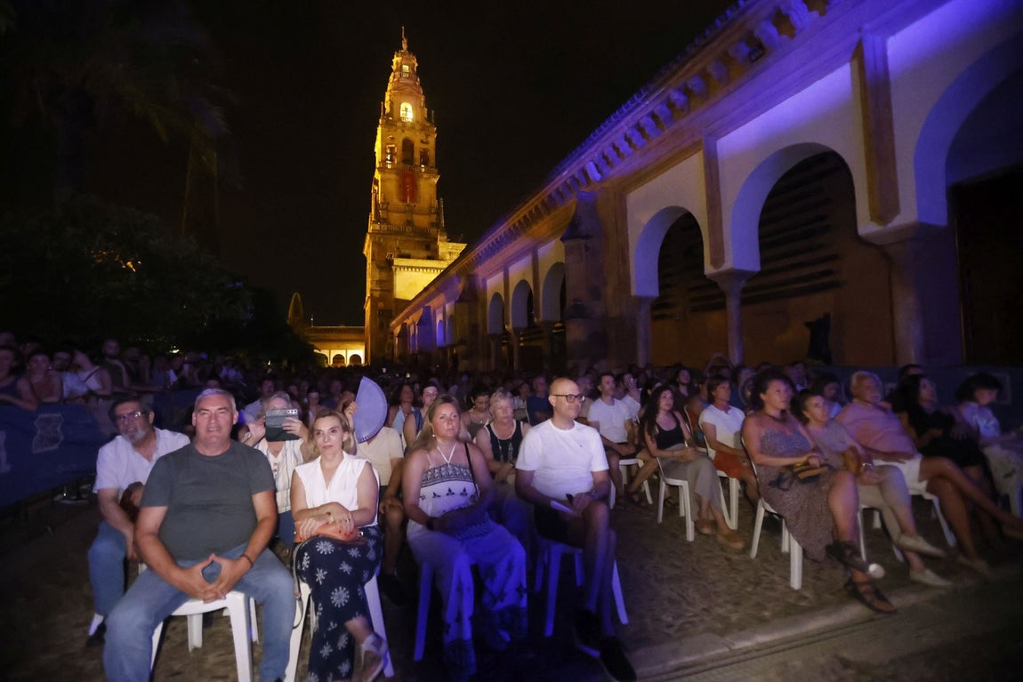 El Pele y Chico Pérez deslumbran con su talento en la Noche Blanca del Flamenco en Córdoba, en imágenes
