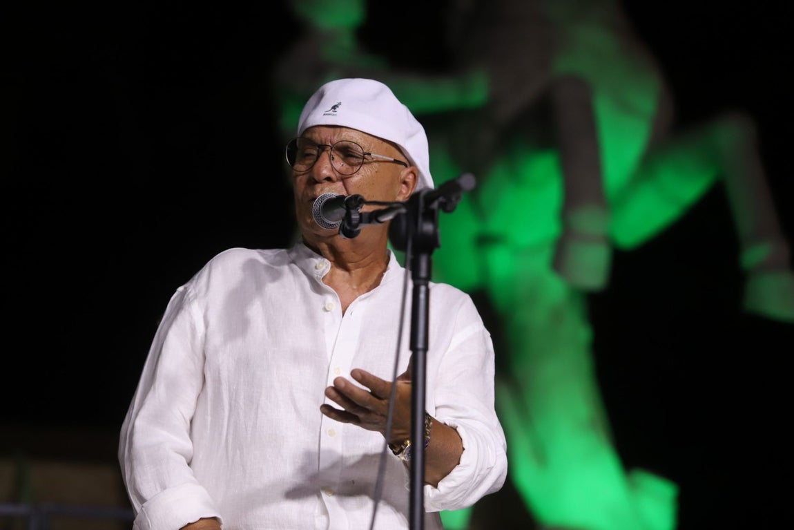El Pele y Chico Pérez deslumbran con su talento en la Noche Blanca del Flamenco en Córdoba, en imágenes