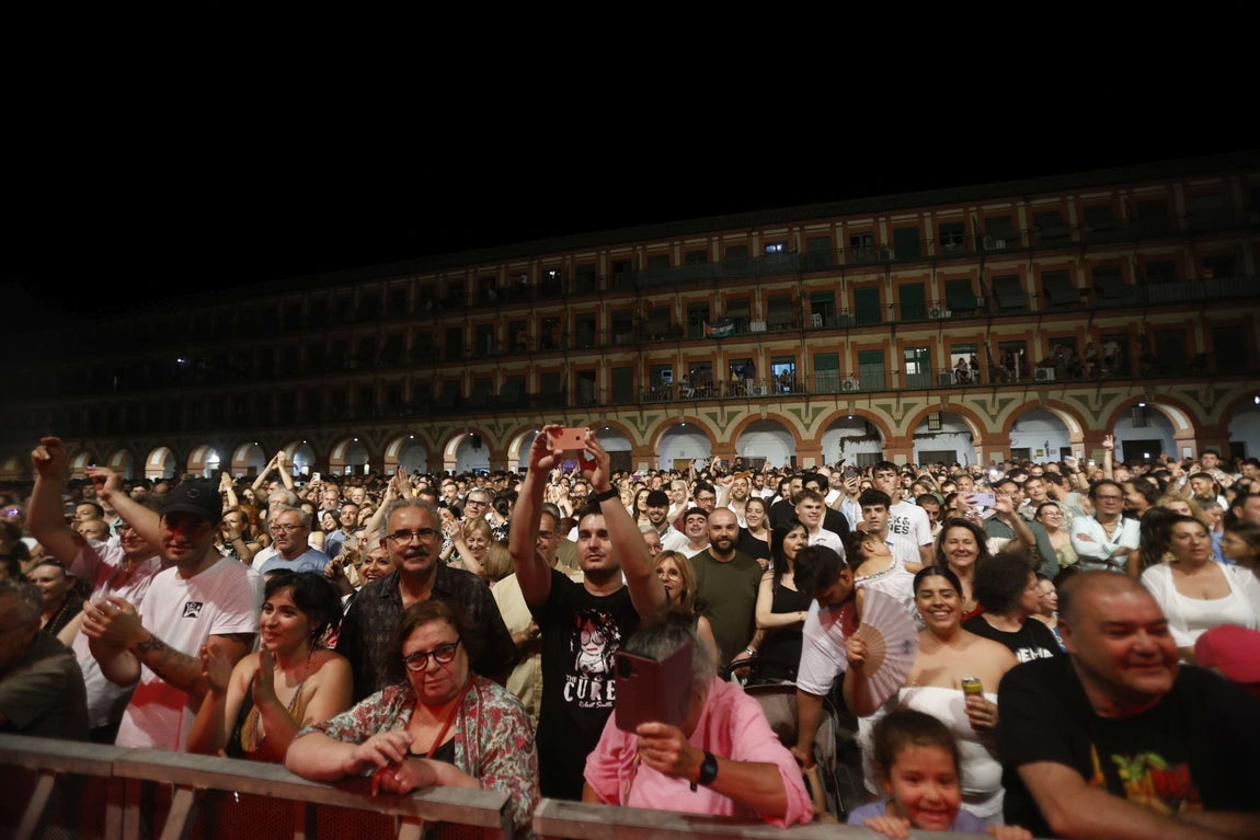 Raimundo Amador y Califato ¾ brillan en la Noche Blanca del Flamenco en Córdoba