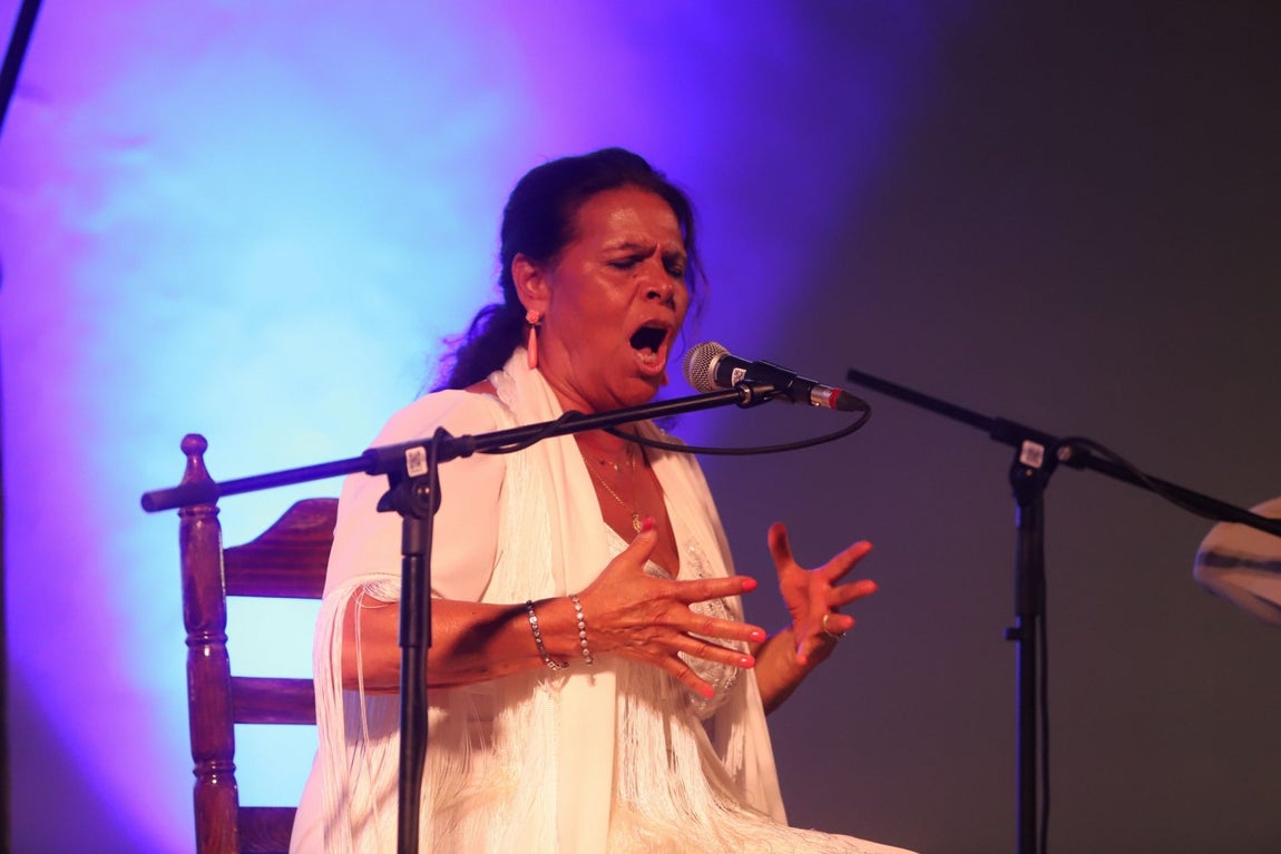 La pureza de Aurora Vargas y la fuerza de Rocío Luna y Rafa del Calli en La Noche Blanca del Flamenco de Córdoba, en imágenes