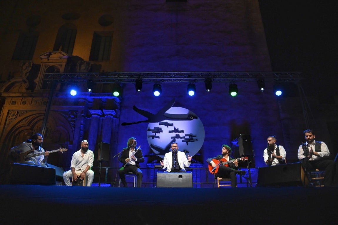 La pureza de Aurora Vargas y la fuerza de Rocío Luna y Rafa del Calli en La Noche Blanca del Flamenco de Córdoba, en imágenes