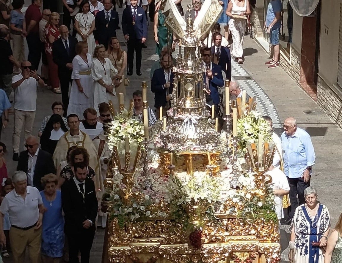 En imágenes, la solemne procesión del Corpus Christi en los pueblos de Córdoba