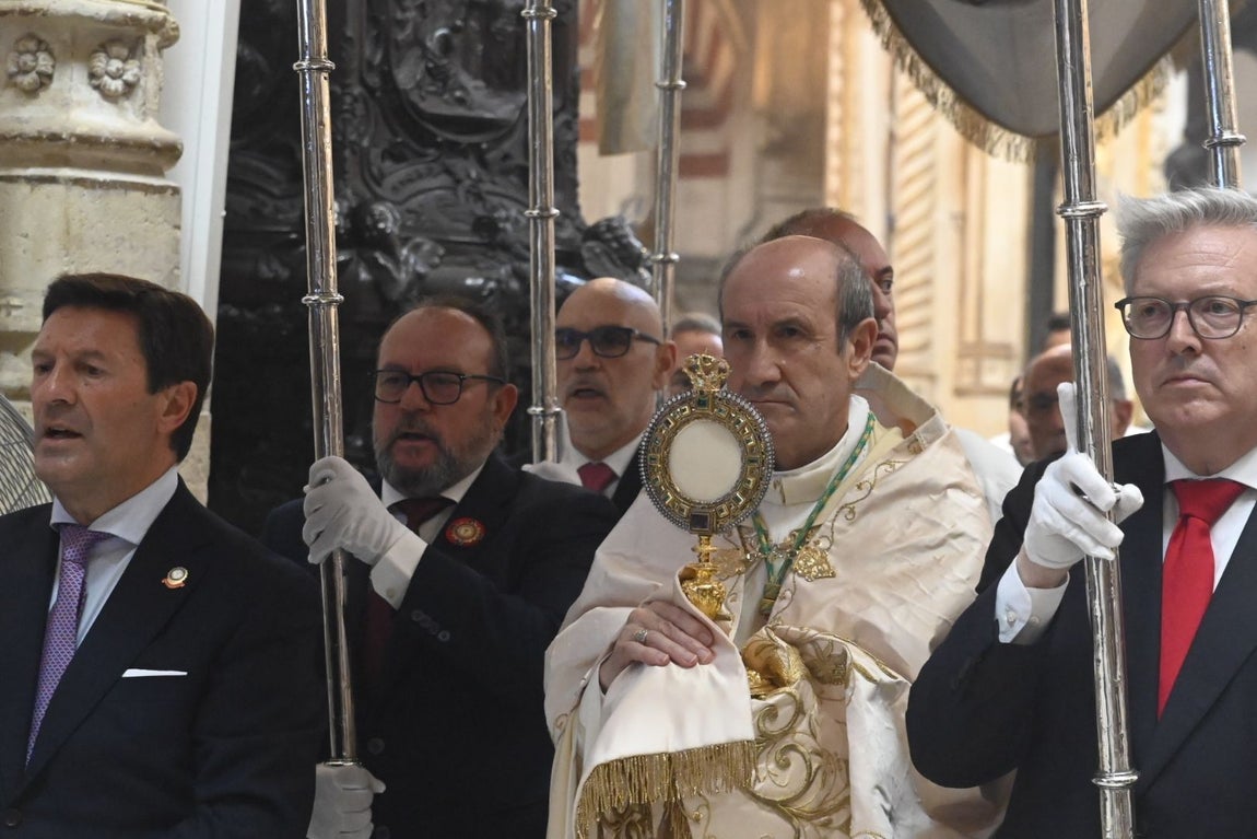 La solemne procesión del Corpus Christi de Córdoba, en imágenes