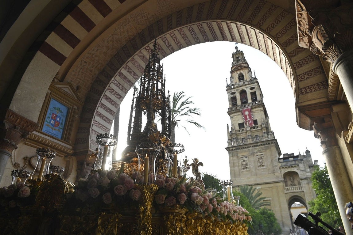 La solemne procesión del Corpus Christi de Córdoba, en imágenes