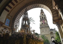 La solemne procesión del Corpus Christi de Córdoba, en imágenes