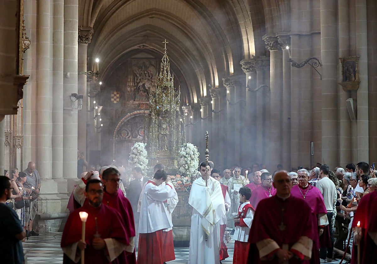 El arzobispo agradece al Cabildo de la Catedral de Toledo su mesura en ...