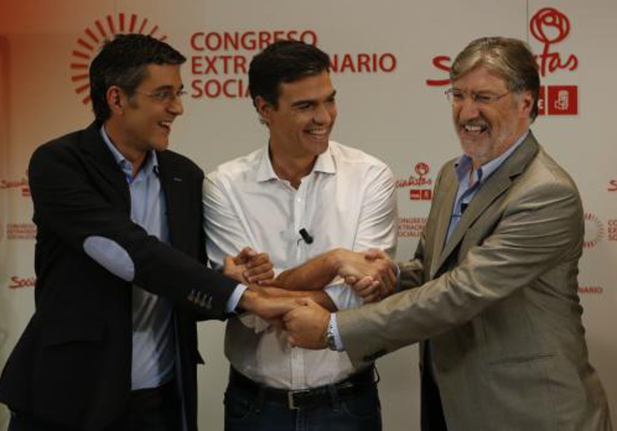 Eduardo Madina, Pedro Sánchez y José Antonio Pérez Tapias en las primarias del PSOE de 2014