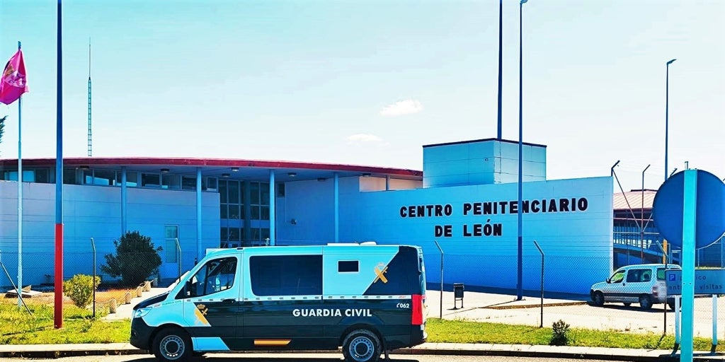 El frustrado intento de fuga de un preso en León permite desarticular un grupo criminal