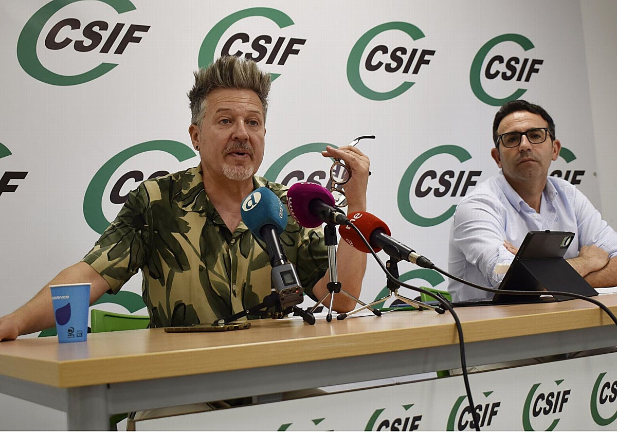 Juan Luis Martínez y Rubén Gómez, en la rueda de prensa