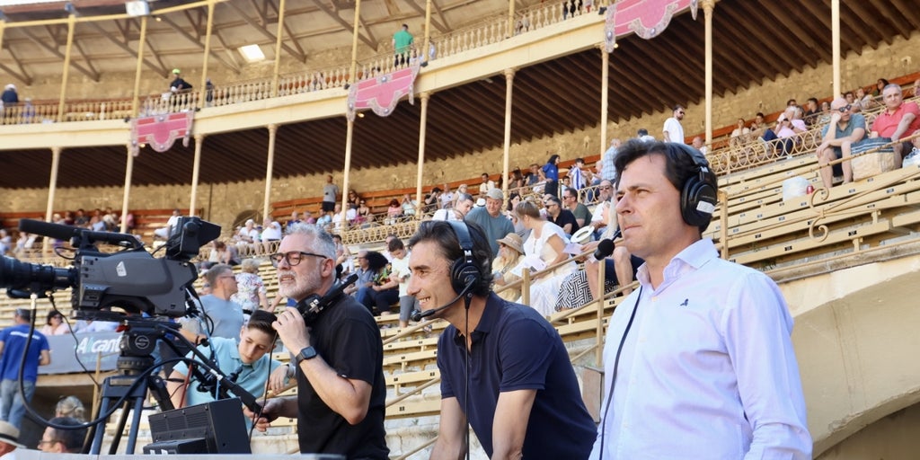 À Punt impulsa su audiencia con las Hogueras de Alicante y las corridas de toros