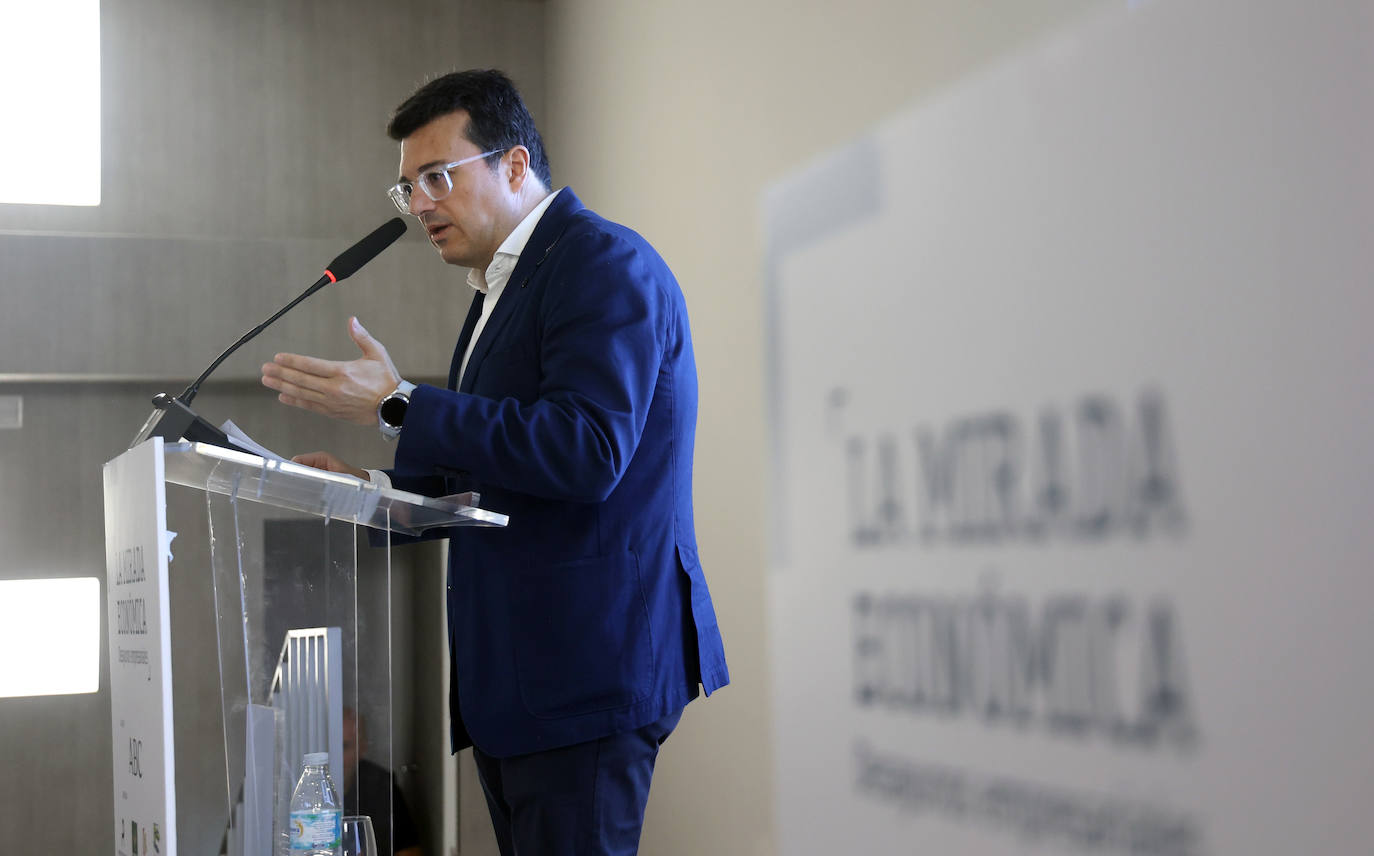 La mejores imágenes de La Mirada Económica de ABC con el presidente de Covap