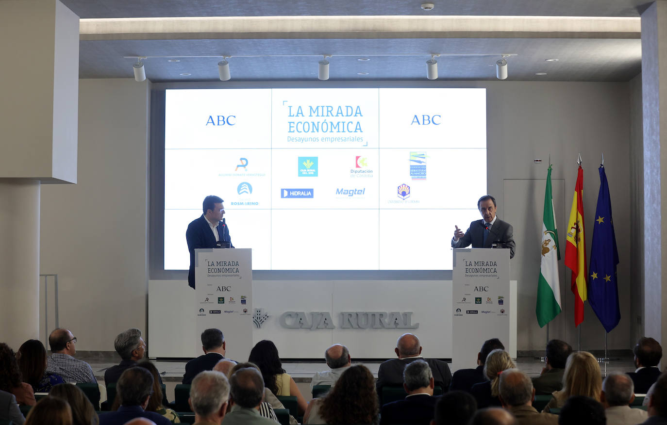 La mejores imágenes de La Mirada Económica de ABC con el presidente de Covap