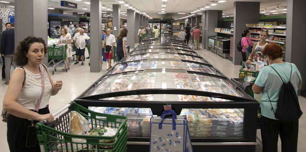 Mercadona, Piedra y Alsara siguen reinando en los súper en Córdoba: suman el 41% de la superficie de venta