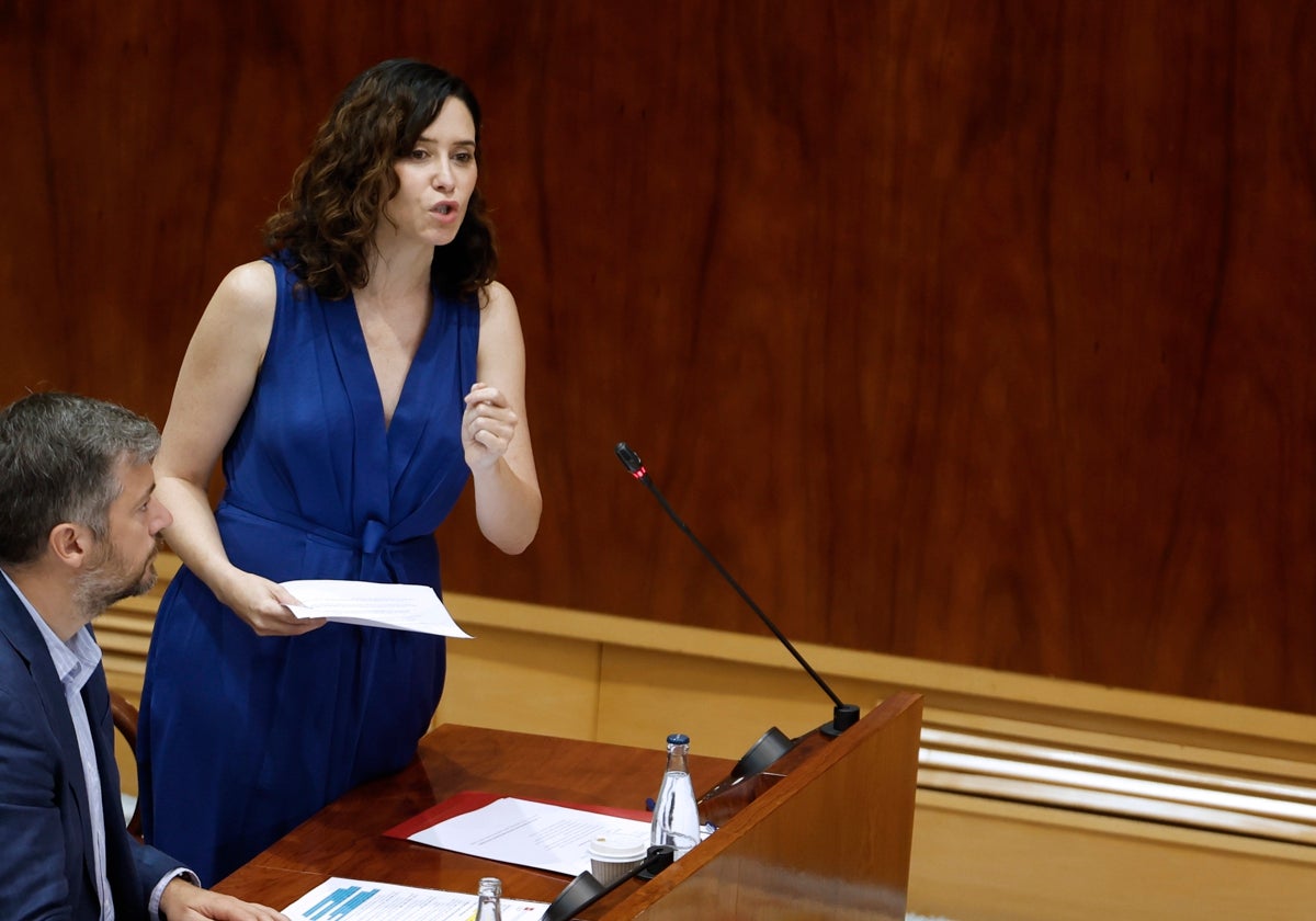 La presidenta de la Comunidad de Madrid, Isabel Díaz Ayuso, en la Asamblea de Madrid