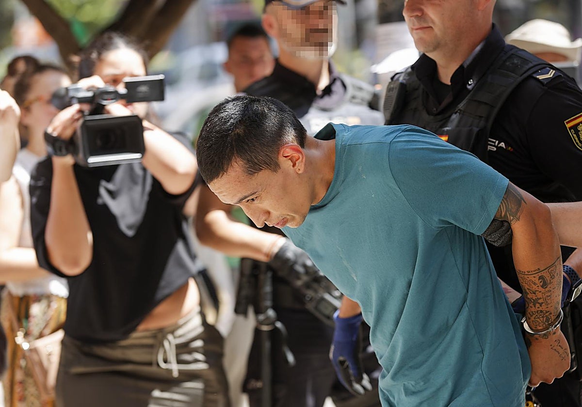 El hombre que mató a su pareja e hijo en Algemesí pasa este jueves a disposición judicial