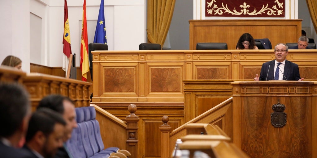 Los supuestos casos de corrupción del PSOE a nivel nacional empañan el debate sobre la financiación autonómica