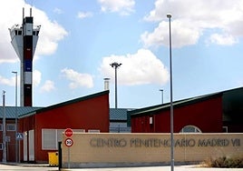 Un recluso agrede a una funcionaria en la cárcel de Estremera