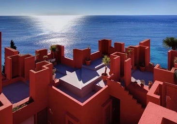 La escalera roja en la que se inspiró 'El juego del Calamar' está en un pueblo de la costa de Alicante
