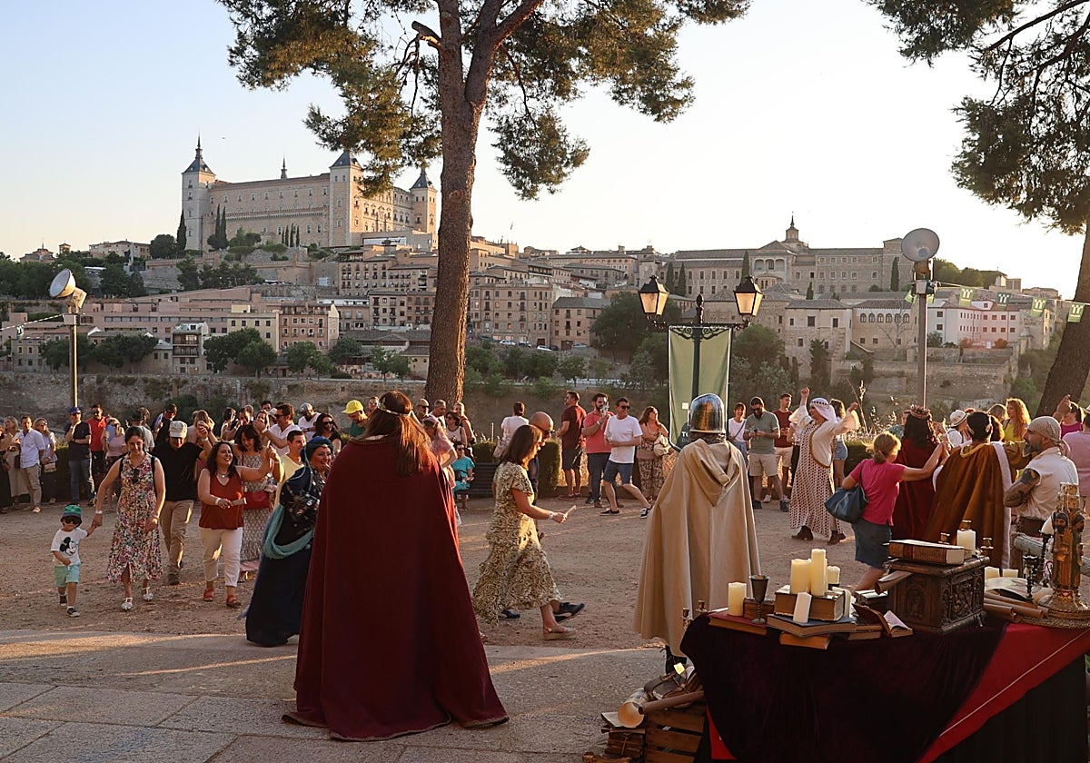 Teatro y exhibiciones en el castillo de San Servando en la tarde-noche de este viernes