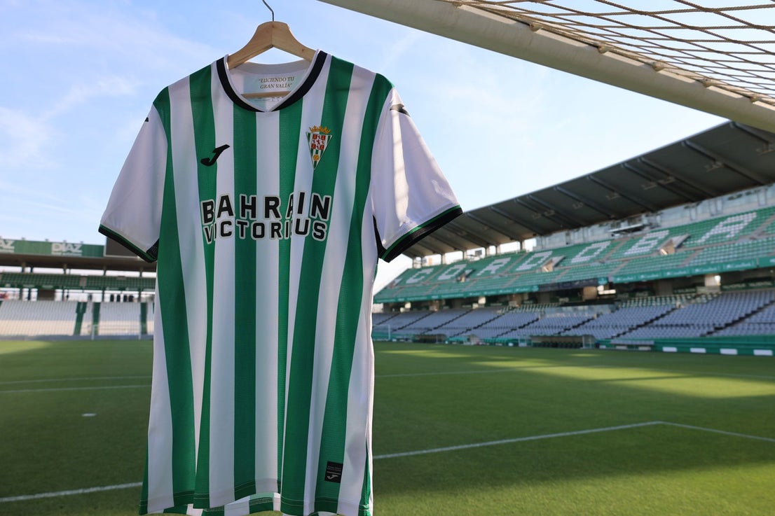La nueva camiseta oficial del Córdoba CF para la temporada 2025-2026 ...