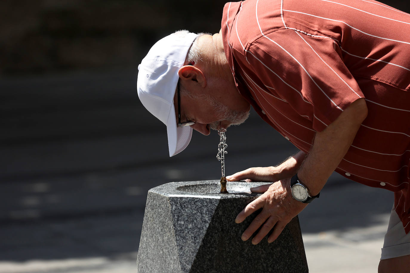Las imágenes de un tórrido domingo en Córdoba a más de 43 grados