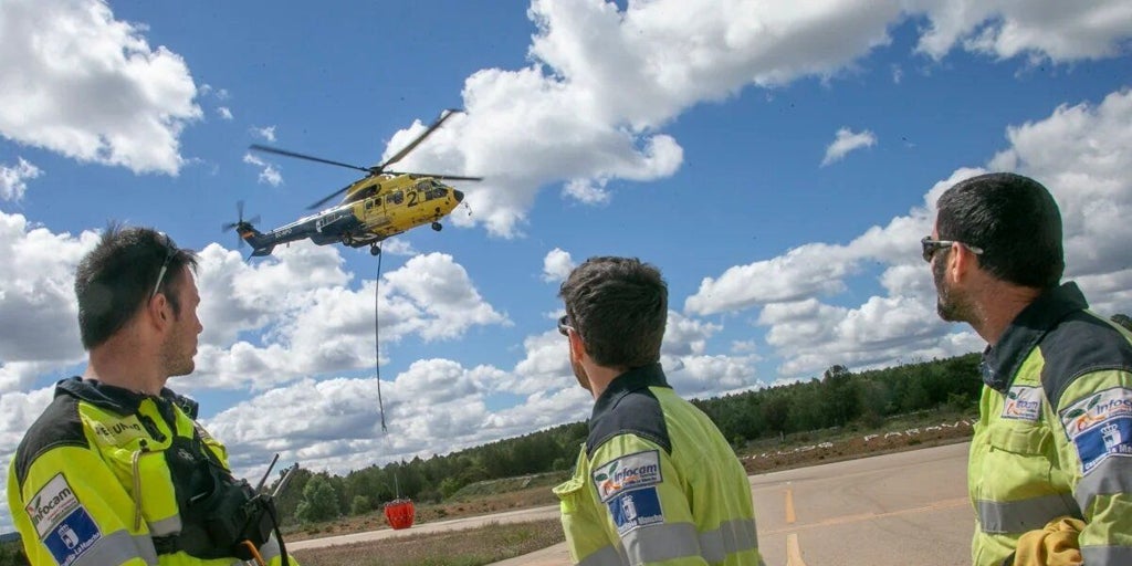 Los pilotos y el personal aéreo del Plan Infocam inician este martes una huelga de seis meses