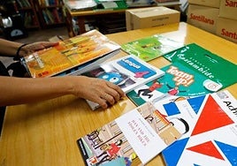 Sortean más de 1.000 euros para la compra de libros de texto en el comercio local de Cuenca