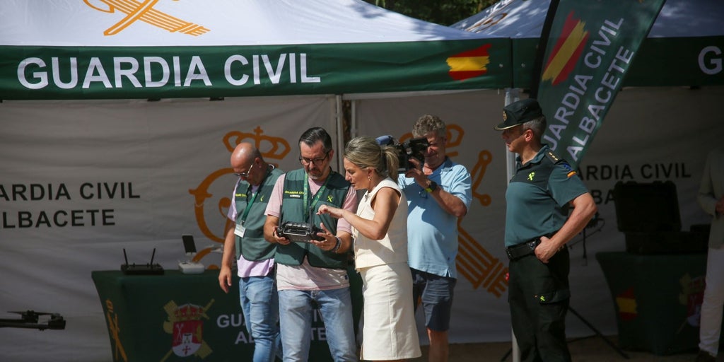 Tolón presenta el dispositivo de seguridad para un verano seguro en Las Lagunas de Ruidera