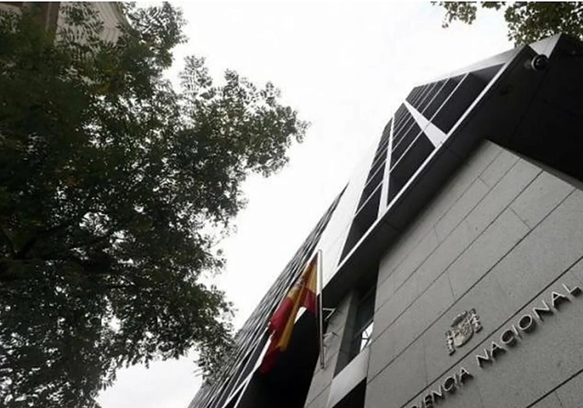 La Policía detiene a dos personas por la filtración de datos de Sánchez y otros miembros del Gobierno