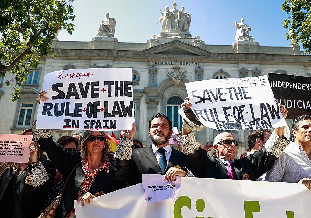 Jueces y fiscales en la concentración del sábado en Madrid