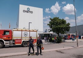Cuatro heridos y más de 600 trabajadores desalojados tras una deflagración en un laboratorio farmacéutico de Azuqueca de Henares